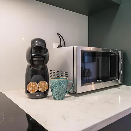 Apartment Comfort & Vibes