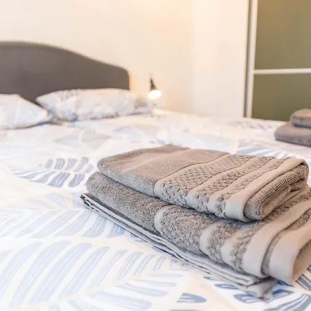 Comfort & Vibes Apartment *